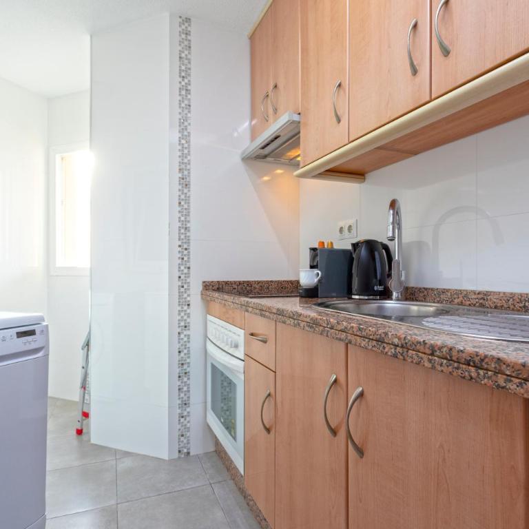 1003 - Seafront apartment on El Paseo - Air conditionning - Wi-Fi - Smart TV - Apartamento de 1 dormitorio - 11