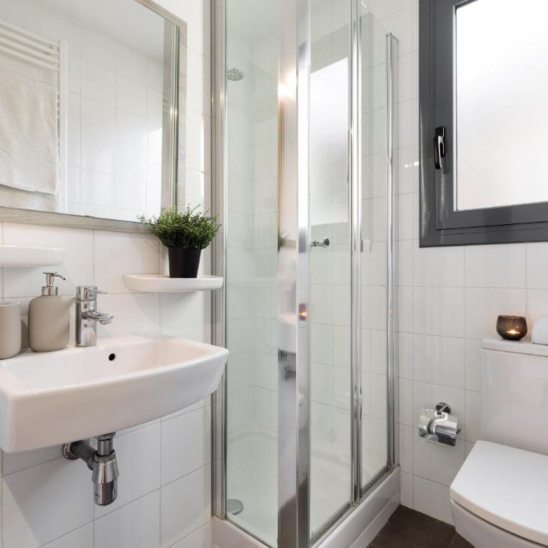 Apartments Barcelona & Home Deco Eixample - Two-Bedroom Penthouse Apartment - 4