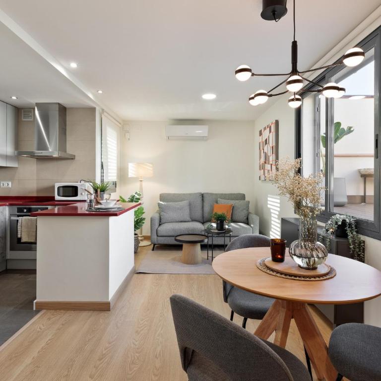 Apartments Barcelona & Home Deco Eixample - Two-Bedroom Penthouse Apartment - 6