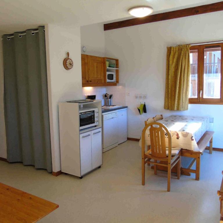 Chalet Arrondaz - 2 Pièces pour 6 Personnes MAE-8694 - Appartement - 1