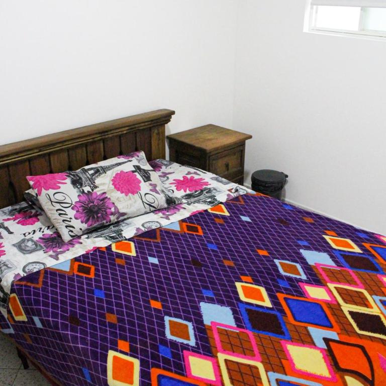 Alameda Hostel - Habitación Doble con baño privado - 18