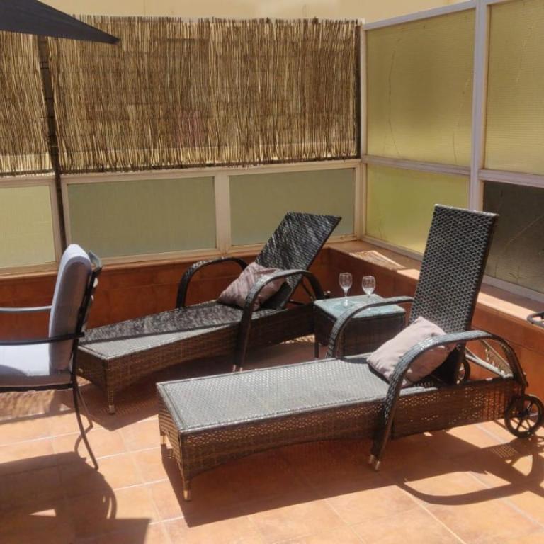 Hotel PYR, Spacious Studio with a Big Terrace - Apartamento Estudio - 13