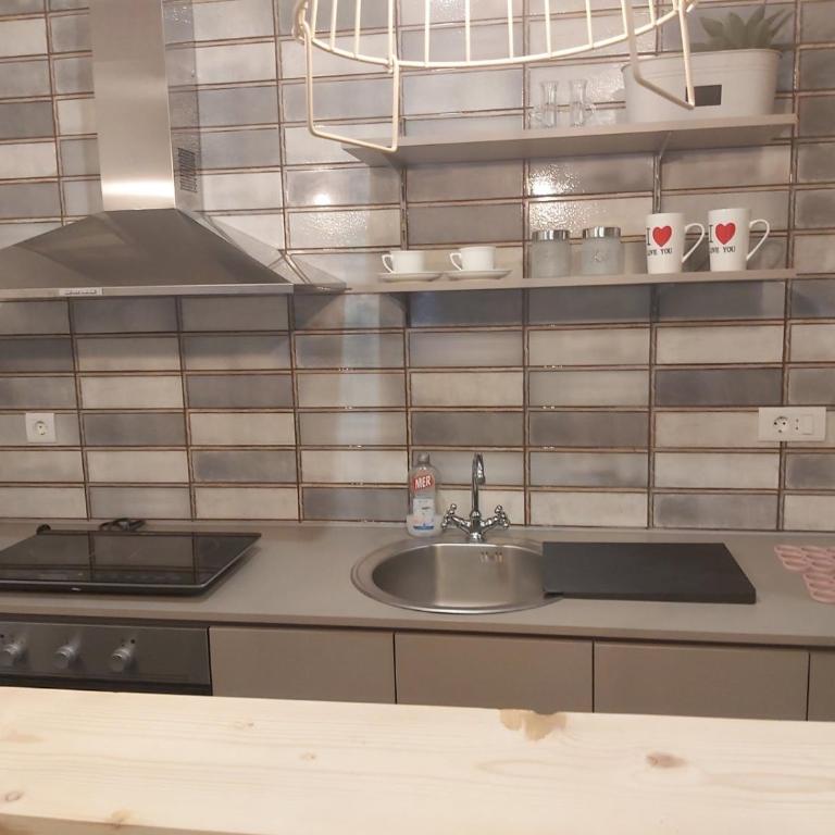 Old but gold house - Apartman sa 1 Spavaćom Sobom - 10