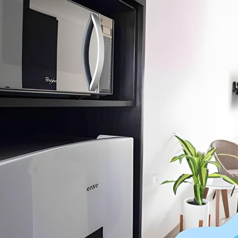 Minimalist Studio with Pool and FREE Scooter - Apartamento - 15