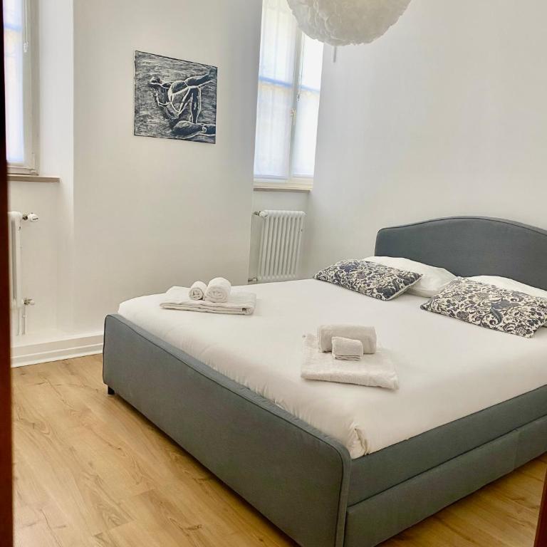 [PIAZZA GARIBALDI] ELEGANTI SUITE CON SAUNA - Two-Bedroom Apartment - 8