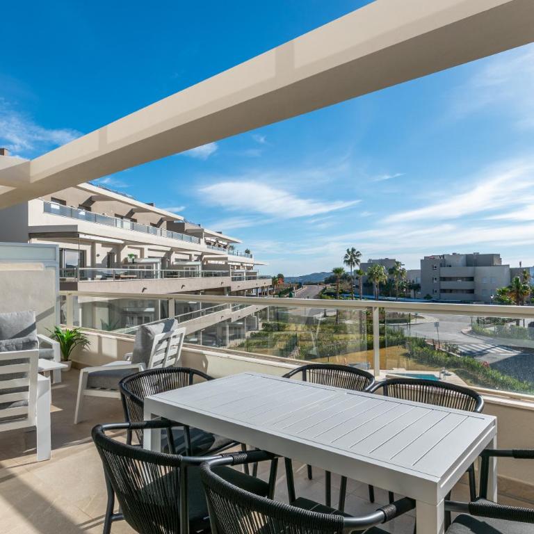Serenity in Style: Luxury La Cala Golf Getaway - Apartamento de 2 dormitorios - 10