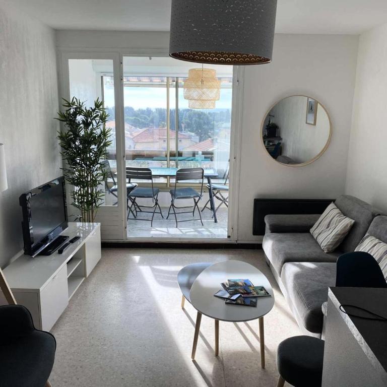 Résidence Porquerolles - Joli T1 à Bandol avec vue petite vue mer MAE-8734 - Estudio - 1