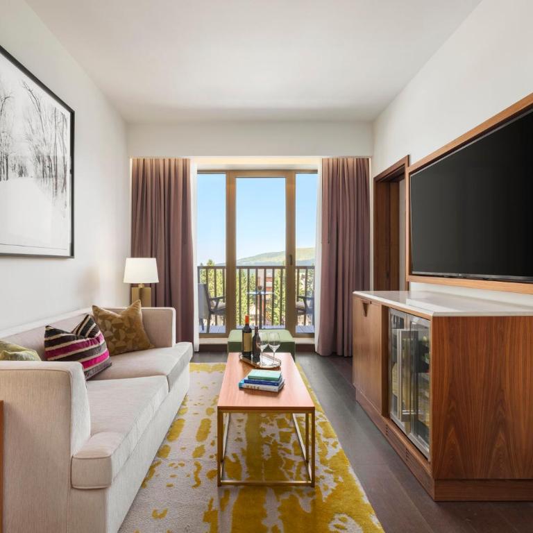 Viceroy Kopaonik Resort & Spa - Kopaonik Suite sa Balkonom - 4