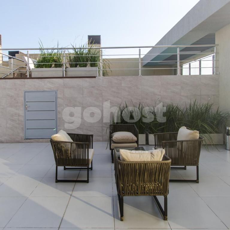 Modern 2 bedroom apartment near Paseo La Galeria - Apartment - 30