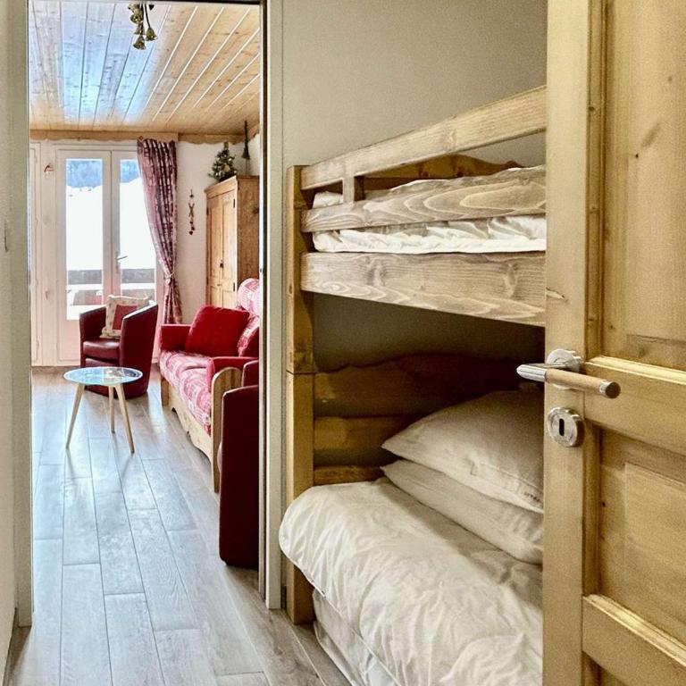 Studio rénové, 4 couchages, proche pistes et commerces - Appartement 1 Chambre - 5