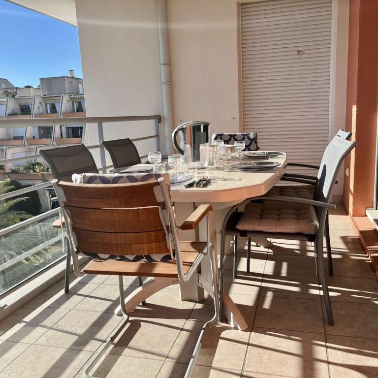 Cavalaire: Spacieux T4, 2 Terrasses, Clim, Parking, Animaux Acceptés - FR-1-226B-180 - Appartement - 5