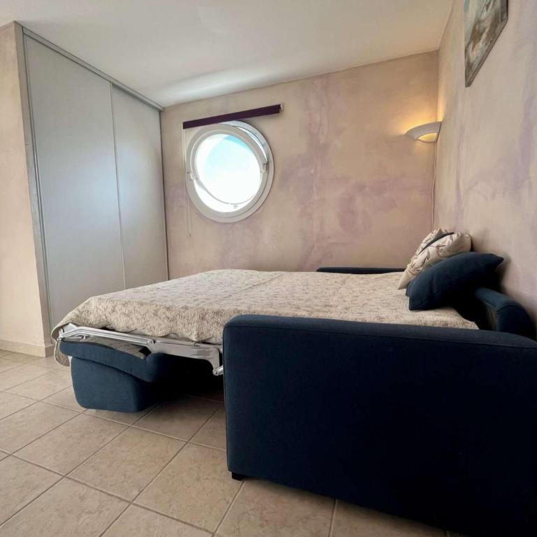 Cavalaire: Spacieux T4, 2 Terrasses, Clim, Parking, Animaux Acceptés - FR-1-226B-180 - Appartement - 13