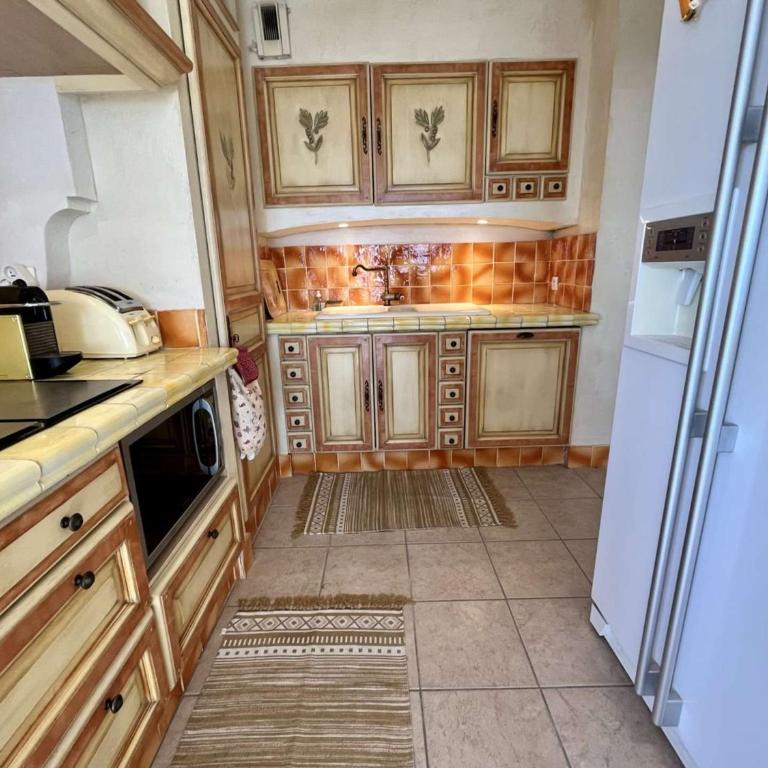 Cavalaire: Spacieux T4, 2 Terrasses, Clim, Parking, Animaux Acceptés - FR-1-226B-180 - Appartement - 15