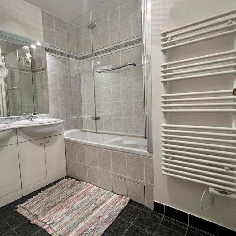 Cavalaire: Spacieux T4, 2 Terrasses, Clim, Parking, Animaux Acceptés - FR-1-226B-180 - Appartement - 21