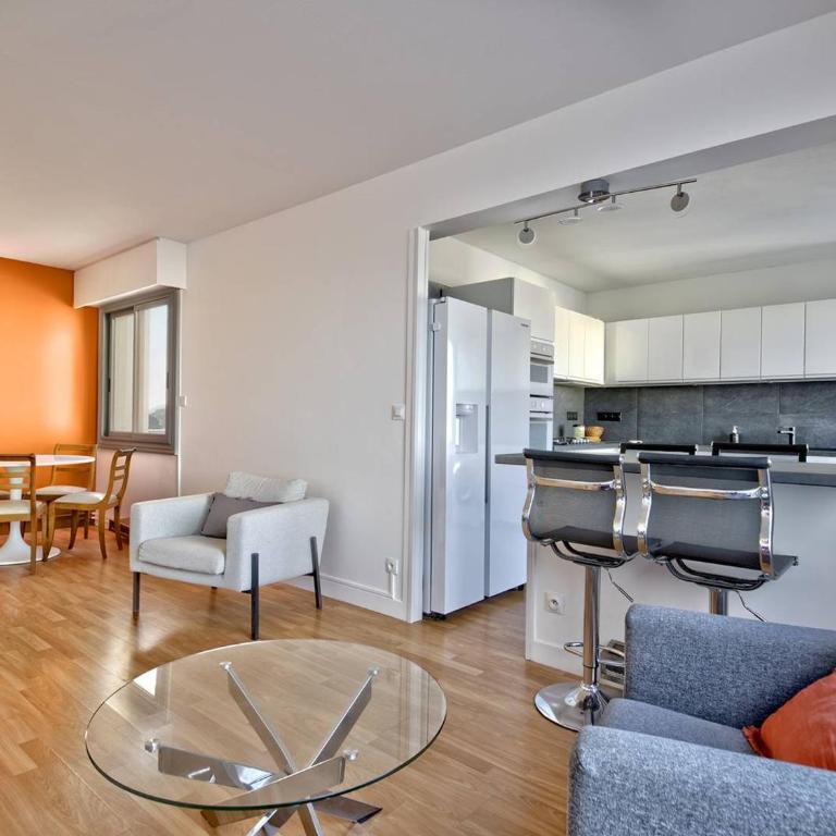 Arcachon T2, Terrasse, Parking, à 240m de la Plage! - FR-1-433-114 - Apartment - 2