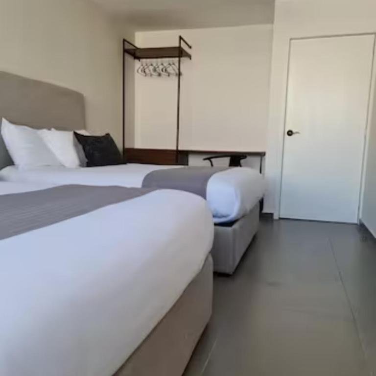 Urban Gran Plaza - Habitación Doble - 2 camas - 6