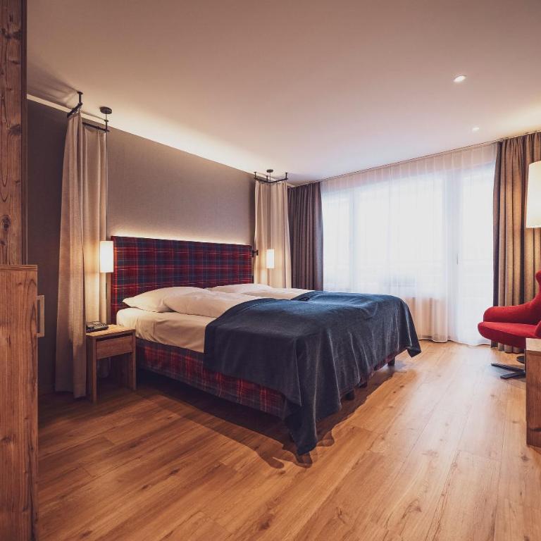 Mountain Plaza Hotel - Senior Suite - 2
