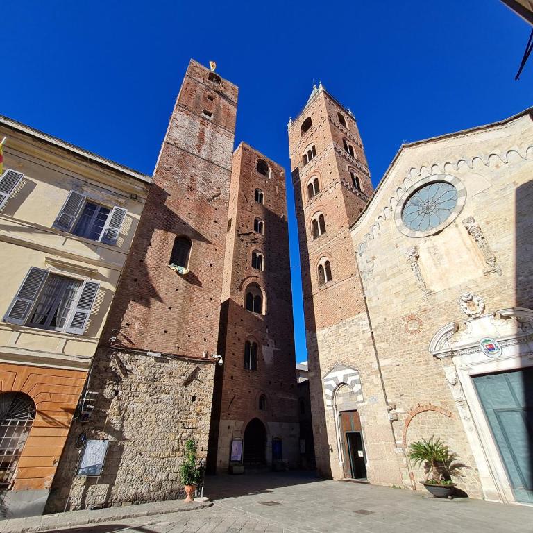 B&B Residenza d'epoca "La nostra casa tra le torri" - Camera Matrimoniale con Bagno Privato Esterno - 3