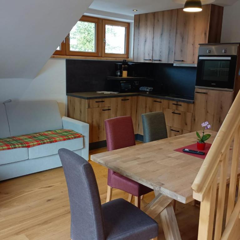 Chalet Leni - Apartment mit Blick auf die Berge - 11