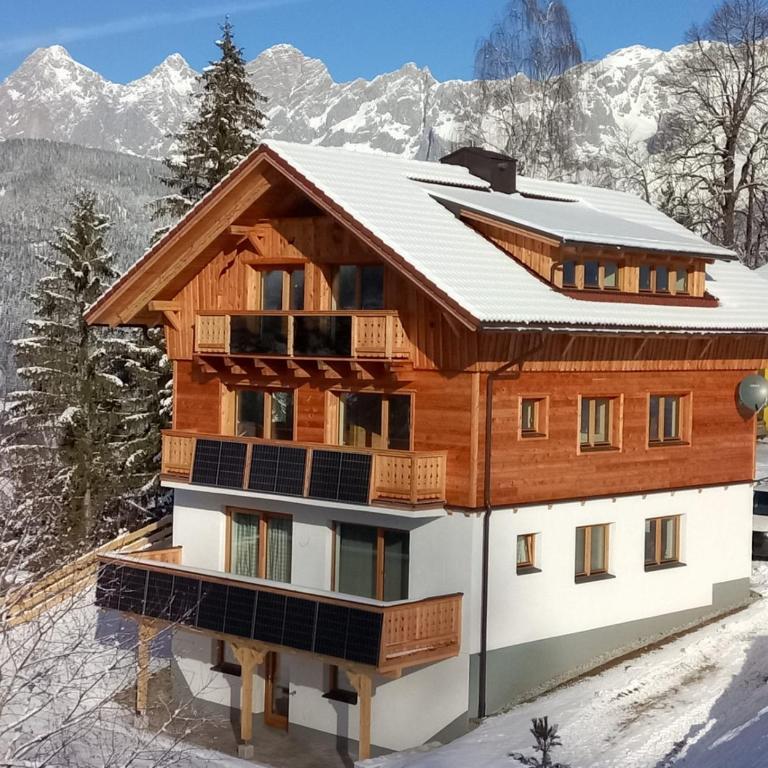 Chalet Leni - Apartment mit Blick auf die Berge - 9
