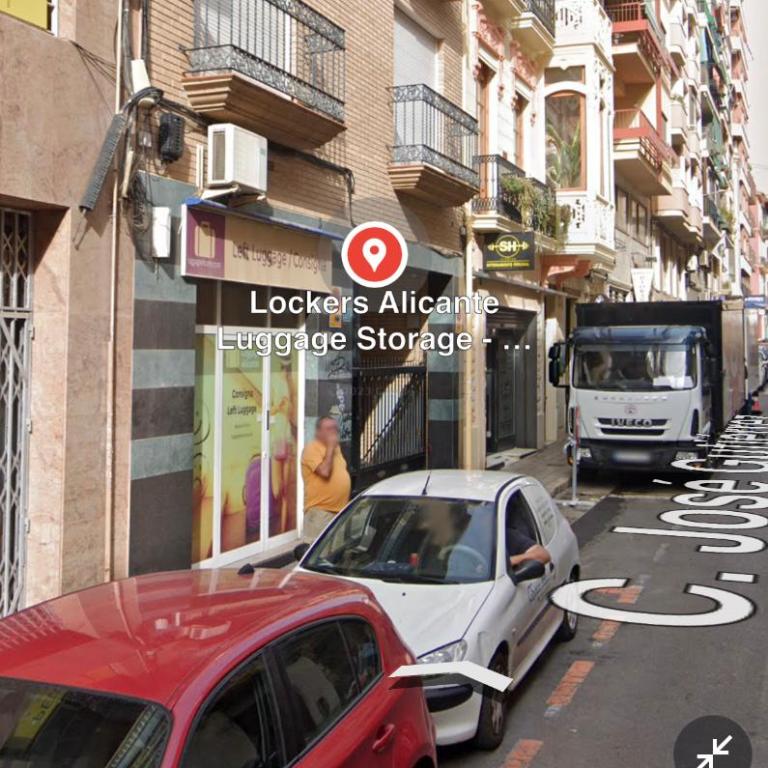 Centrally-Located, Spacious Flat at Historic Centre & short walk to Beach - Apartamento de 3 dormitorios - 52