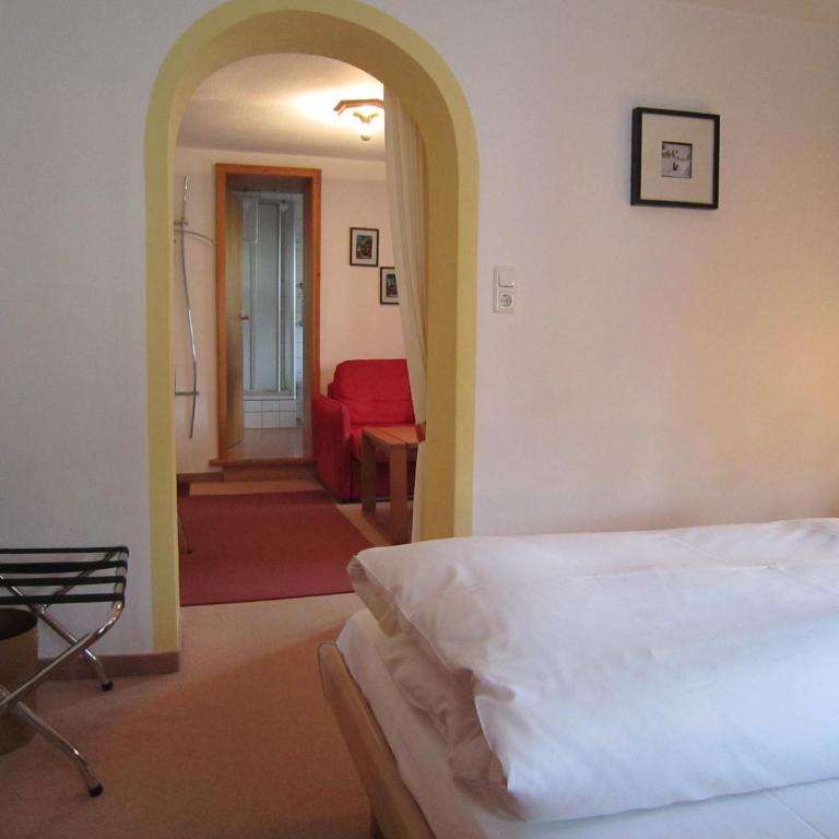 Gästehaus Unruh - Großes Doppelzimmer - 2