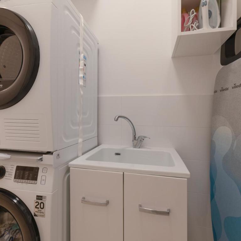 Rosamarina - Two-Bedroom Apartment - 16