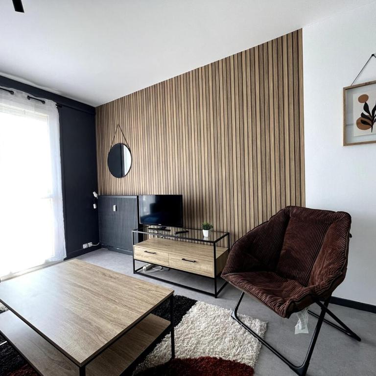 Calme & cosy - parking - Two-Bedroom Apartment - 4