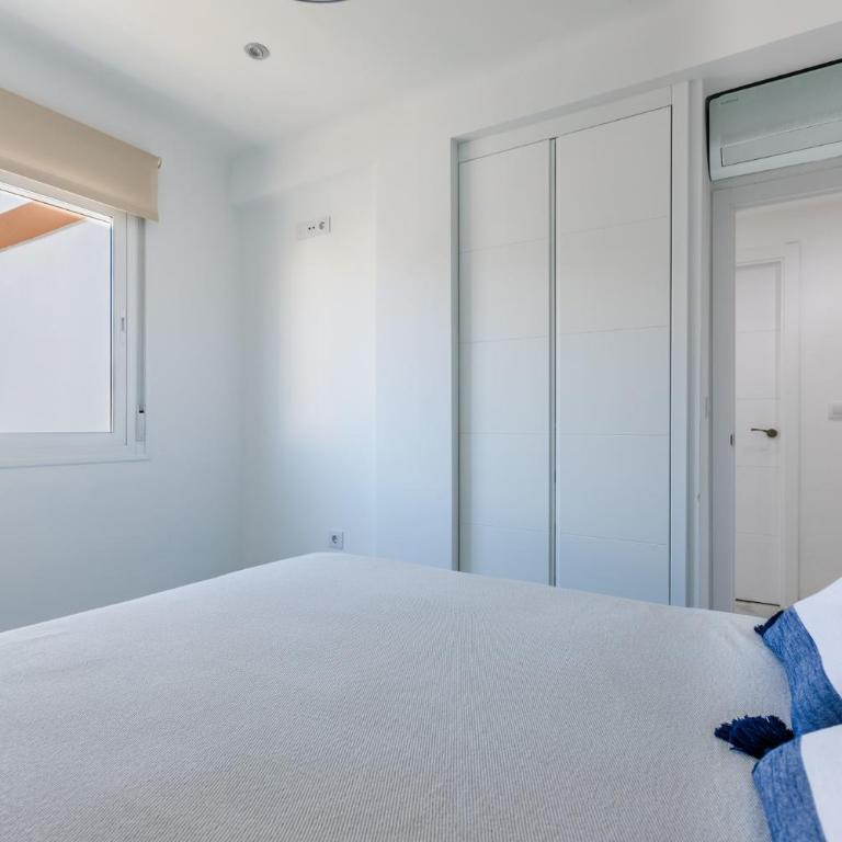 A&N Panoramic Sea View Terrace Apartment Torre del Mar - Apartment with Balcony - 22
