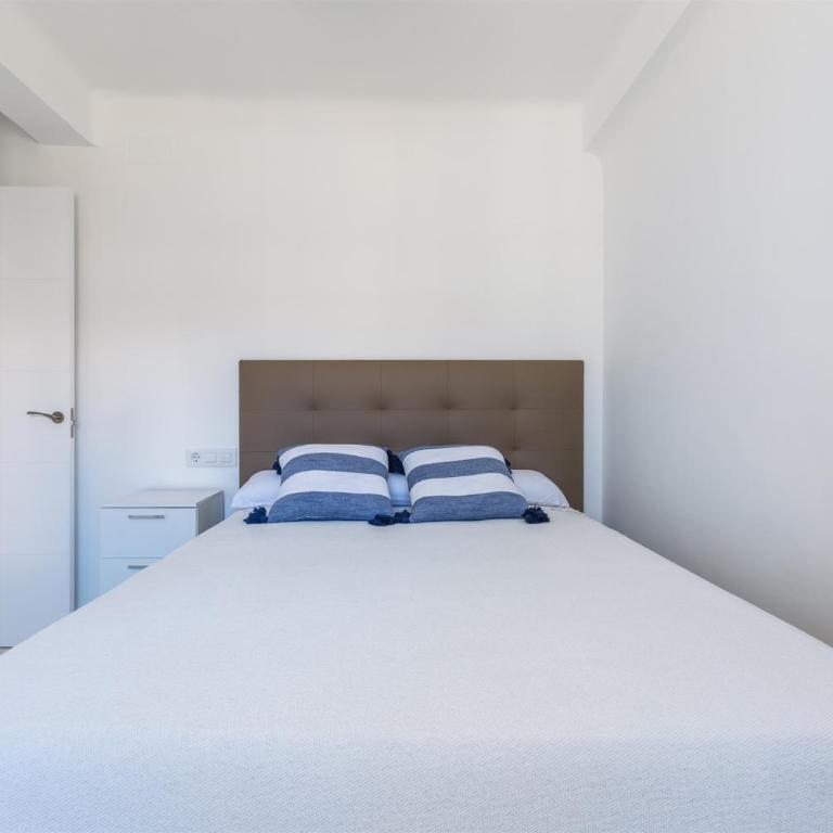 A&N Panoramic Sea View Terrace Apartment Torre del Mar - Apartment with Balcony - 25