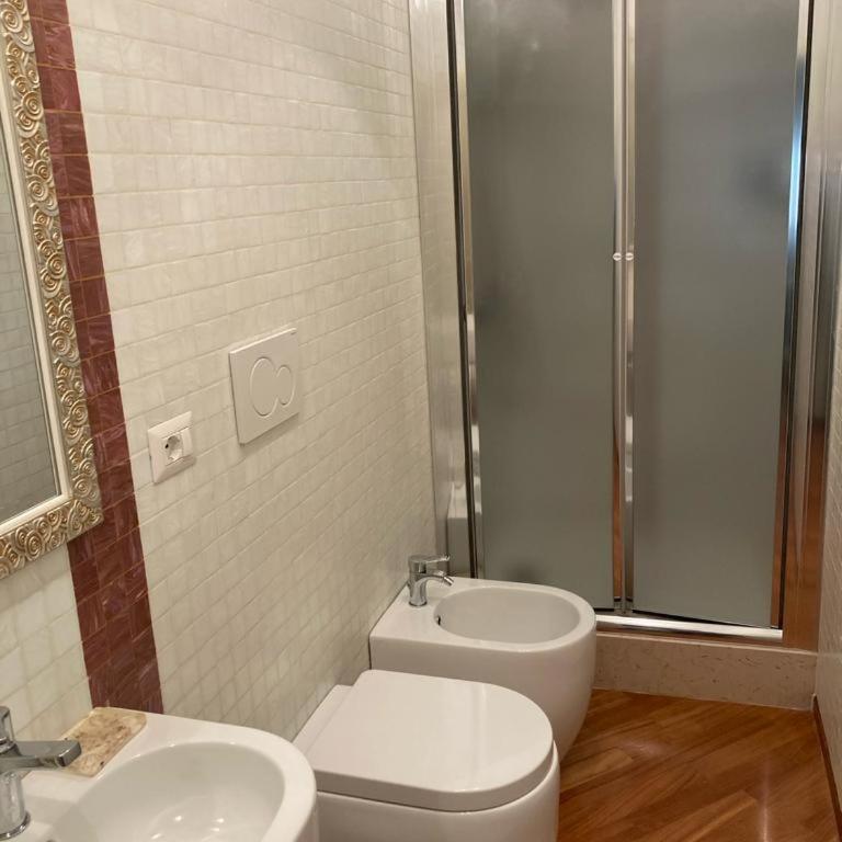 B&B Ai Due Santi - Camera Matrimoniale con Bagno Privato - 20
