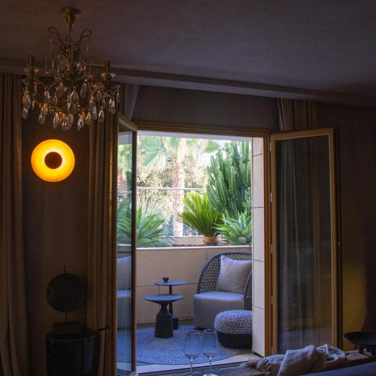 Unique Boutique Hotel Antibes Juan-les-Pins - Suite Junior avec Terrasse - 12