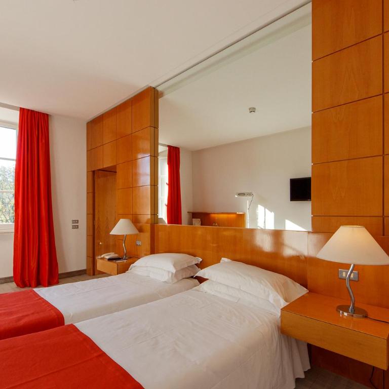 Albani Hotel Roma - Classic Triple Room - 4