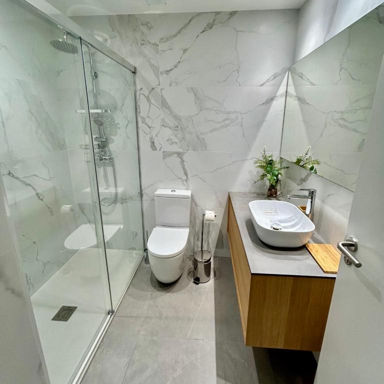 Plaza Tomás - Three-Bedroom Apartment - 22