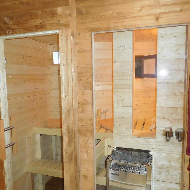 Wellnessoase mit Sauna und Whirlpool - Apartment mit 1 Schlafzimmer - 12