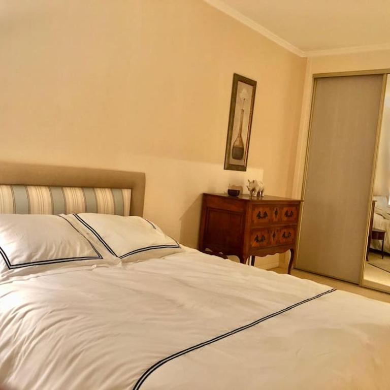 Splendide et spacieux appartement, face à la mer - Three-Bedroom Apartment - 17
