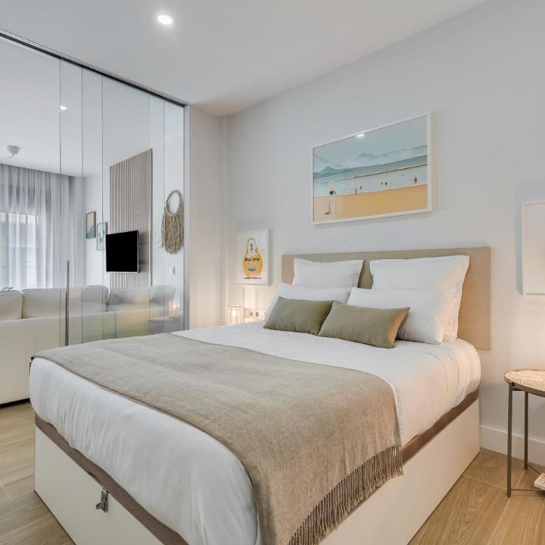 Home2Book Bright & Stylish Studio in La Isleta - Estudio - 2