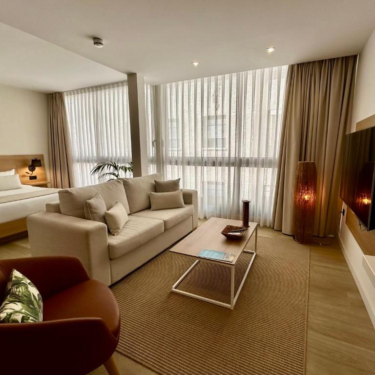 Hotel Emblemático Hi Suites - Suite Superior - 6