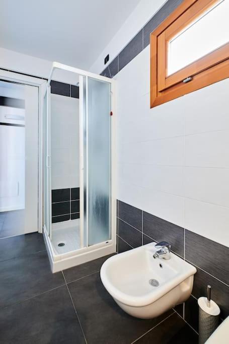 [Airport 8 min]Loft-Free Parking - Appartamento con 1 Camera da Letto - 28