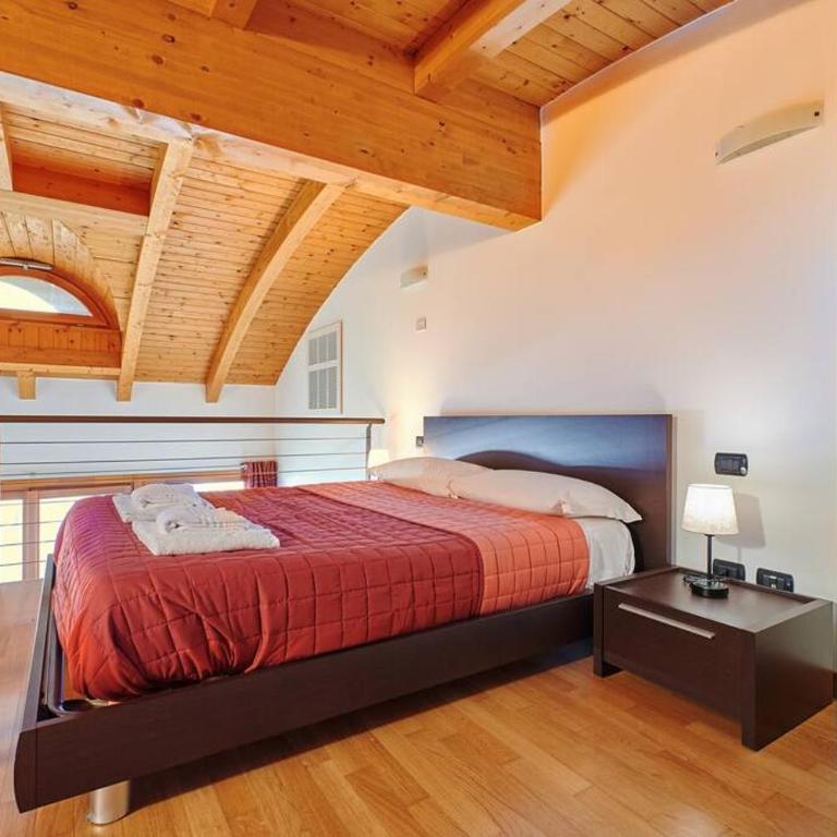 [Airport 8 min]Loft-Free Parking - Appartamento con 1 Camera da Letto - 2