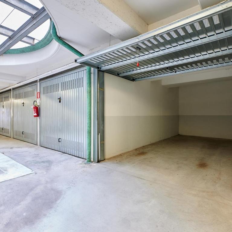 [Airport 8 min]Loft-Free Parking - Appartamento con 1 Camera da Letto - 35