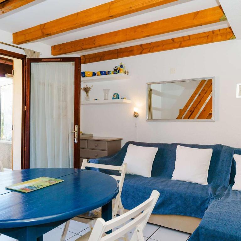 Villa 3 pièces avec piscine, terrasse et parking privé - 4 personnes, animaux acceptés - FR-1-409-20 - Villa - 8