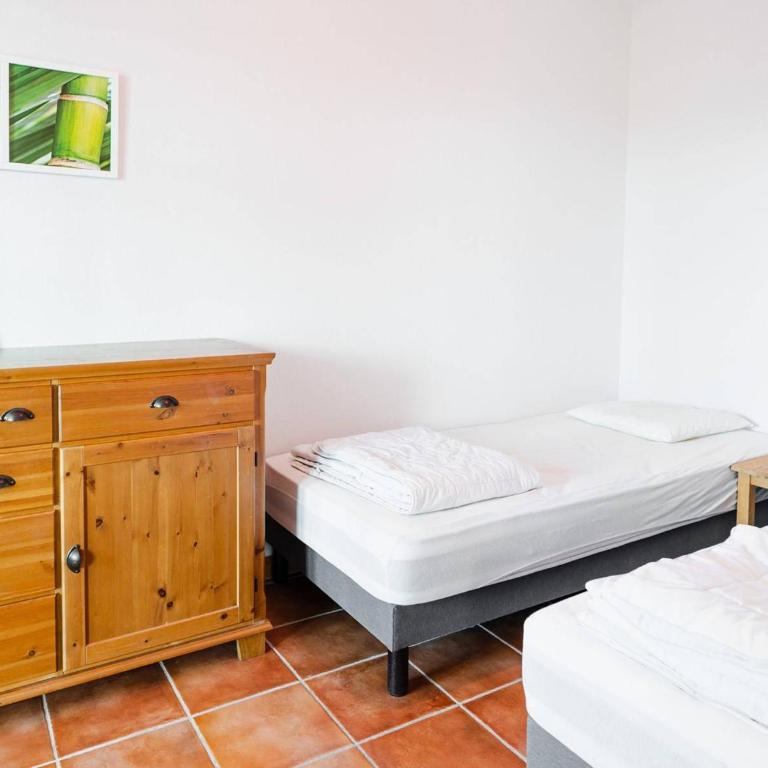 Appartement T3 climatisé avec piscine, balcon, parking, à 400m de la plage - Narbonne-Plage - FR-1-409-30 - Apartment (5 Adults) - 6