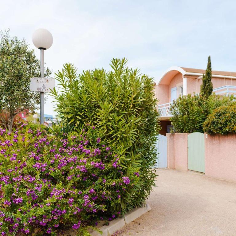 Pavillon 3 pièces avec Terrasse à Gruissan - 4 Couchages, Animaux Admis, Parking Privé - FR-1-409-31 - Villa - 14