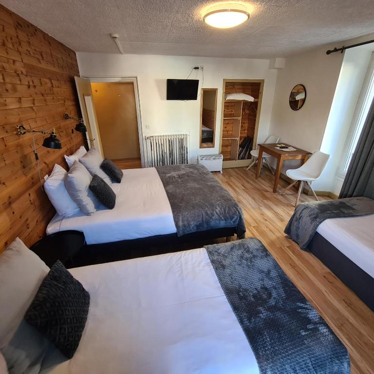 Le Grand Hotel - Habitación cuádruple - 3