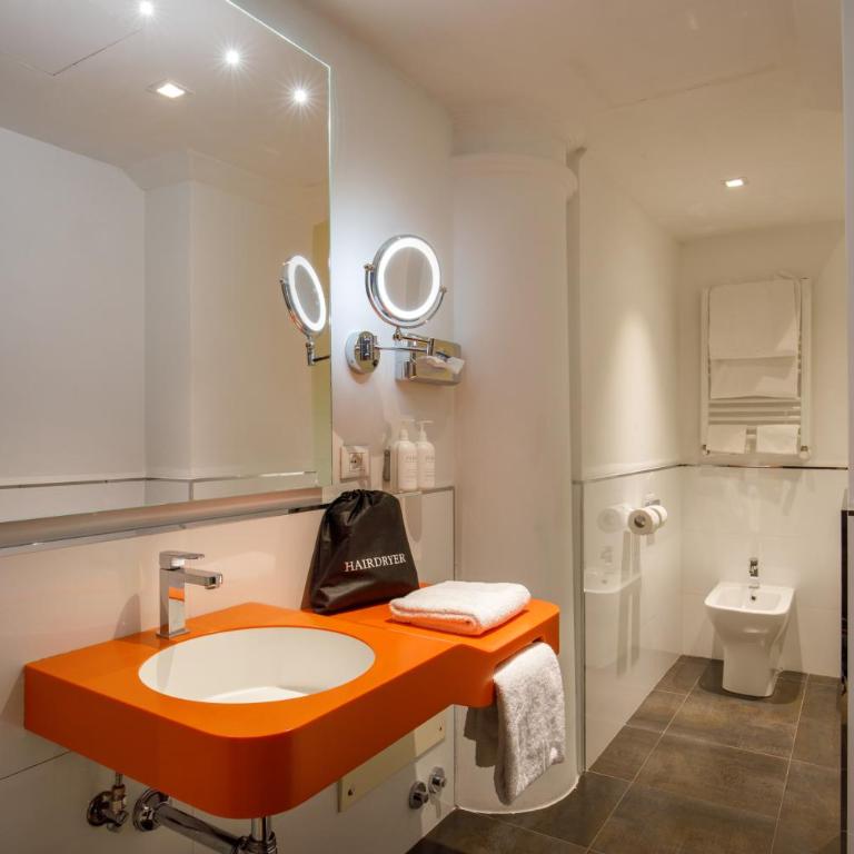 Cosmopolita Rome Colosseum, Tapestry Collection by Hilton - Camera Familiare - Camere Comunicanti - 3
