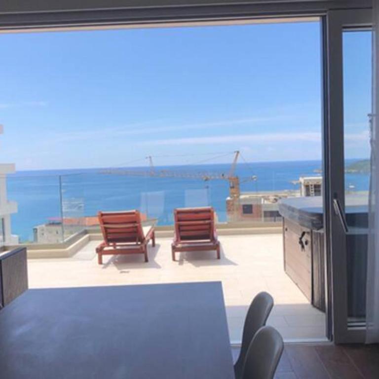 Horizon Two bedroom Penthouse with Hot tub - Two-Bedroom Apartment - 25