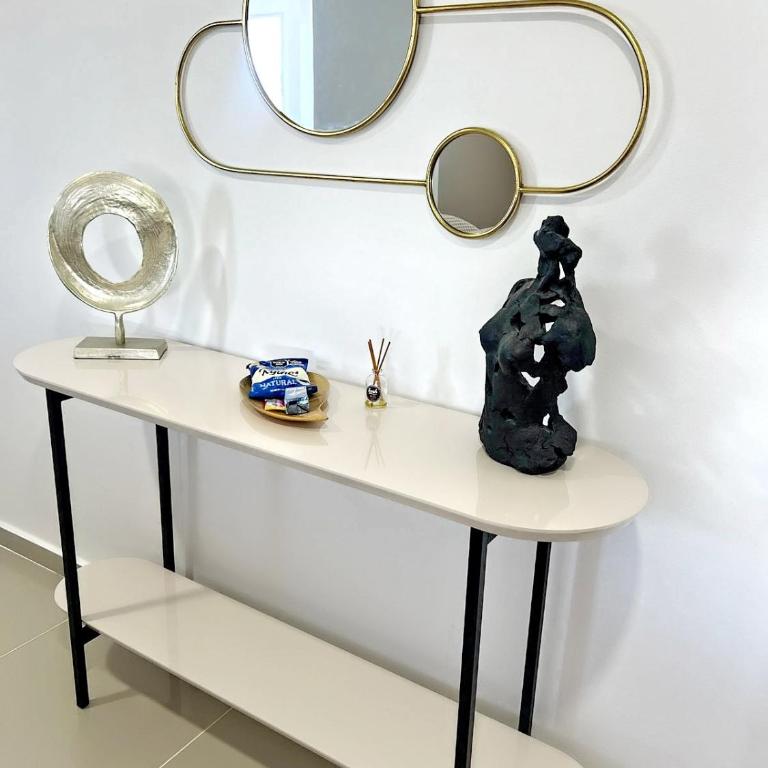 Excelente ubicación y cómodo apto, perfecto para ti! - Two-Bedroom Apartment - 4