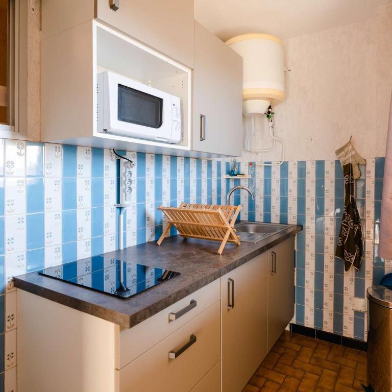 Studio cabine à 20m de la plage avec balcon et parking à Narbonne-Plage - FR-1-409-140 - Studio - 2