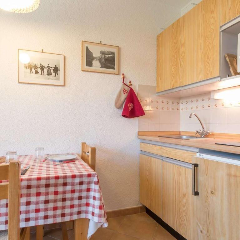 Charmant studio Montgenèvre, 3 pers, balcon sud, proche pistes - FR-1-330D-31 - Appartement (3 Adultes) - 10